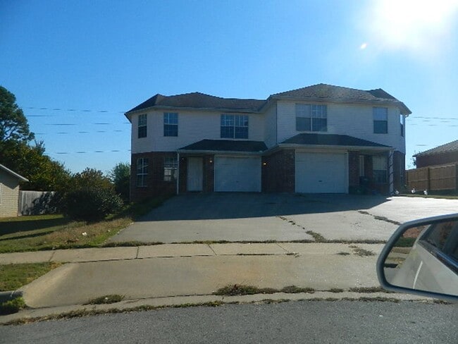 Building Photo - 2486-2486 Jeremiah Pl Rental