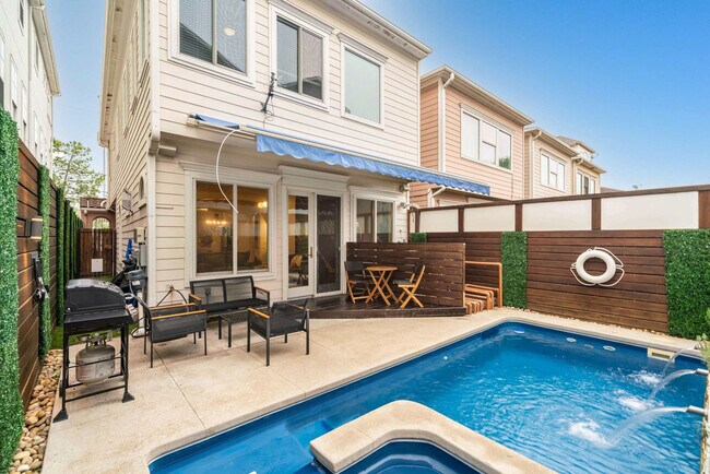 Photo - 1204 E 29th St Unidad ID1018984P