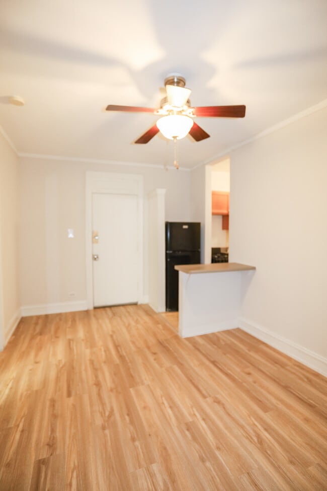 Photo - 5210 S Woodlawn Ave Unidad 104