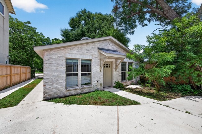 Photo - 6441 Kirby Dr