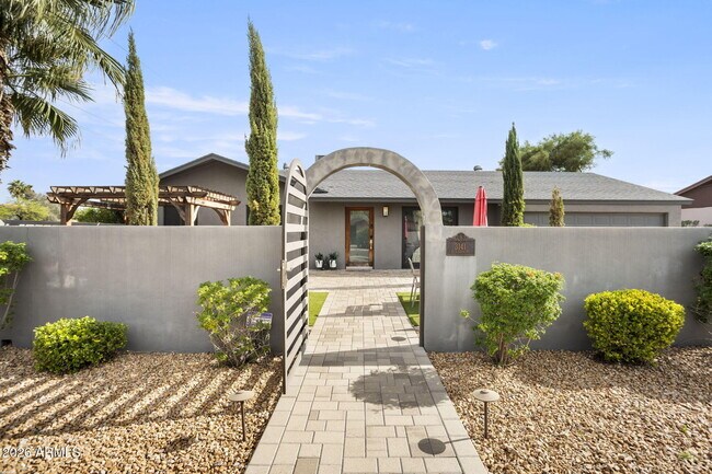 3141 E Sierra St