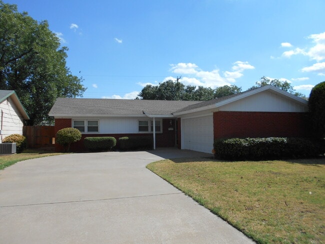 Very well maintained home with great location - Very well maintained home with great location