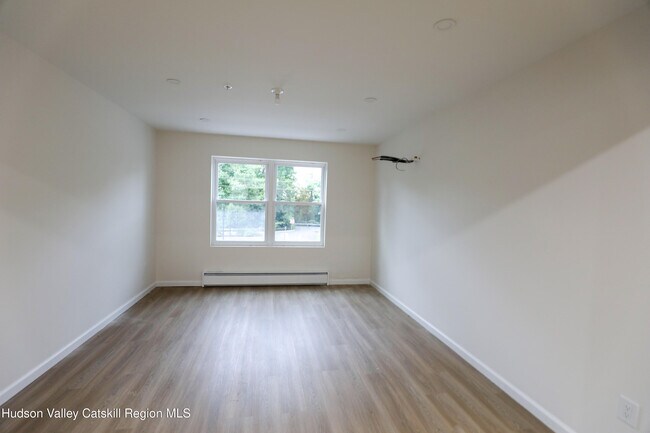 Photo - 188 Broadway