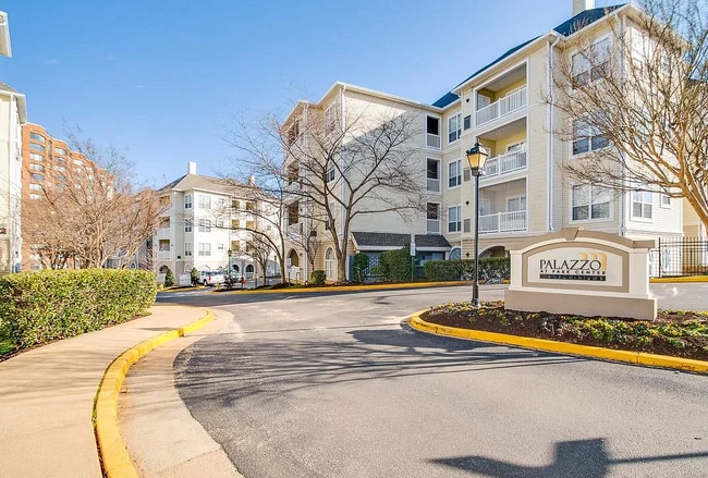 Building Photo - 4550 Strutfield Ln Unit 2205 Rental
