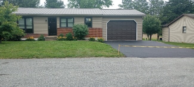 Building Photo - 109 Earl St