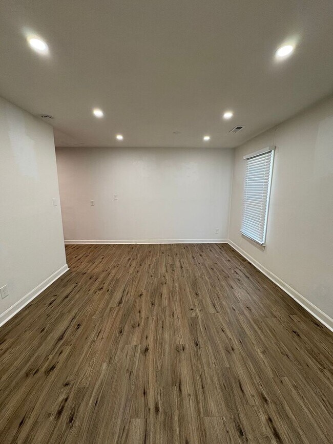 Photo - 98 Chautauqua Ave