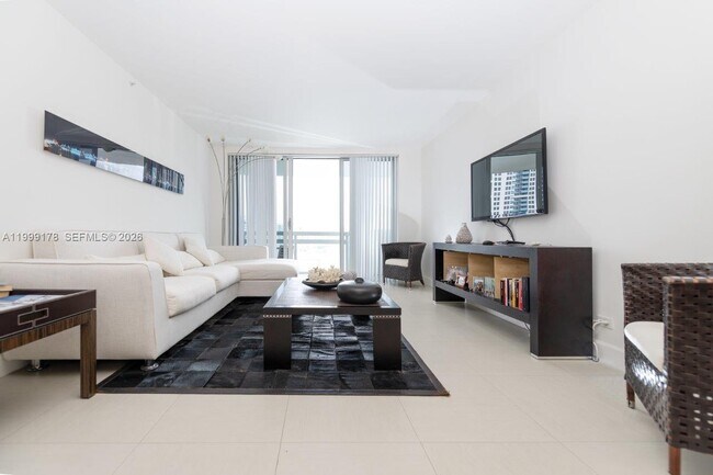 1500 Bay Dr