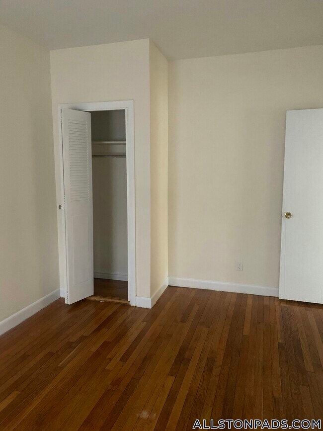 Photo - 1135 Commonwealth Ave Unidad 1