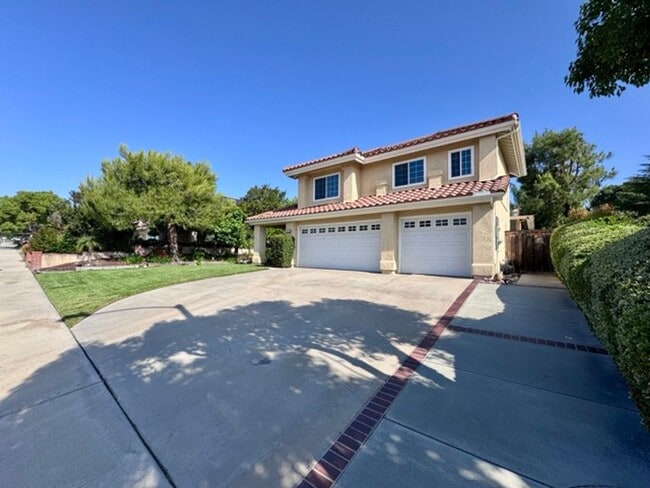 Photo - 5 bedroom South Temecula home with a Pool ...