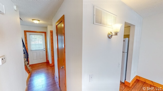 Photo - 250 S Durkin Dr