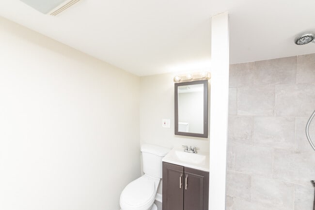 Photo - 2745 W Gregory St Unit GDn