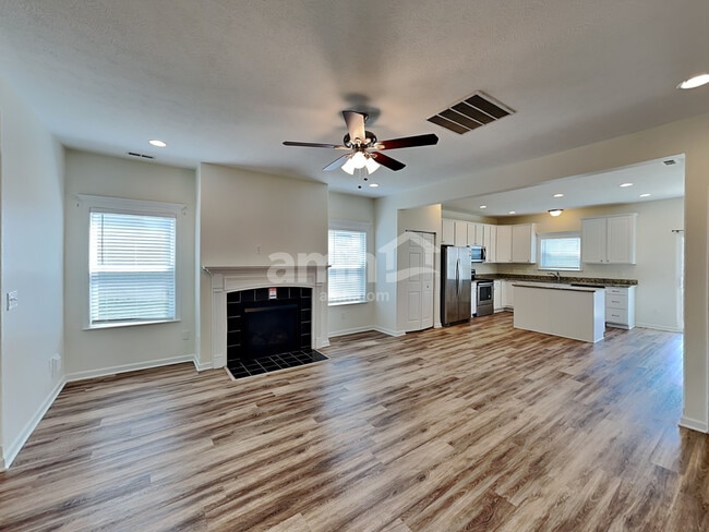 Photo - 524 Corbel Dr