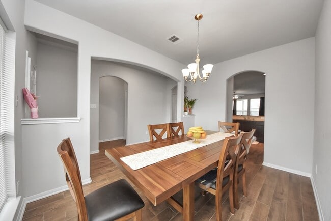 Photo - 4239 Wyanngate Dr