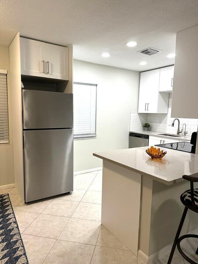 Photo - 185 Burgandy Way