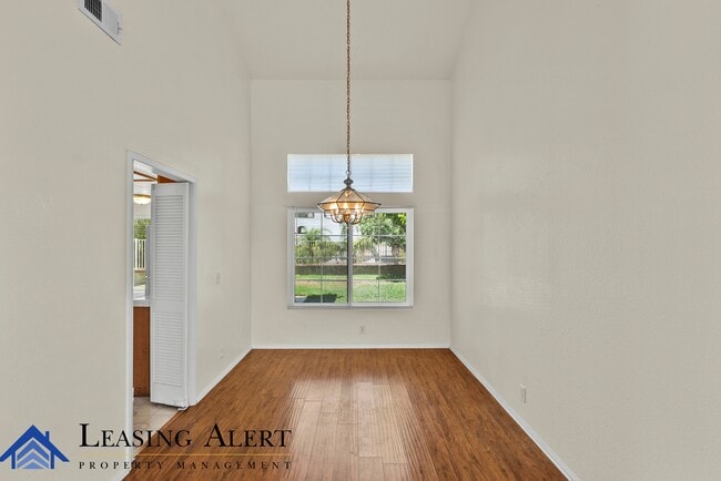 Photo - 27653 Myrin Ct