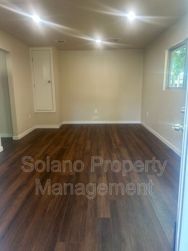 Photo - 415 4th St Unit B