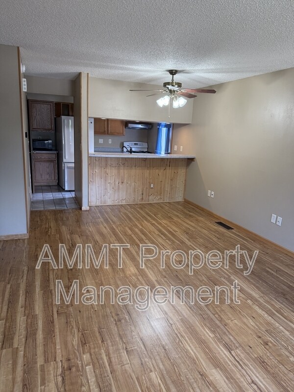 Photo - 145 Birch Ct