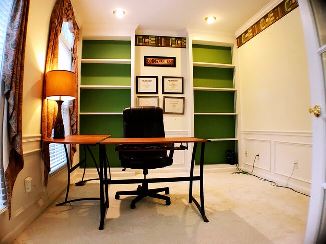 Office-2019 - 1522 Heritage Lake Dr