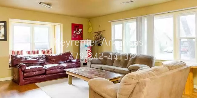 Photo - 1144 N Vista Pl