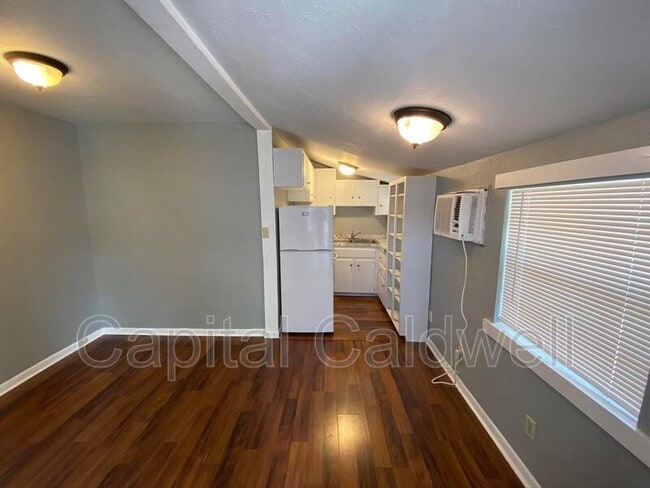 Photo - 304 E Hanna Ave Unit 304 B