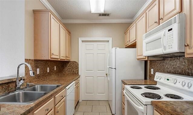 12430 River Highlands Dr