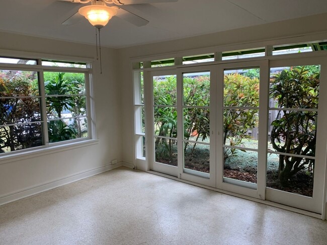 Photo - Sustainable Coastal Lifestyle: 2BR House with PV Solar Near Beach