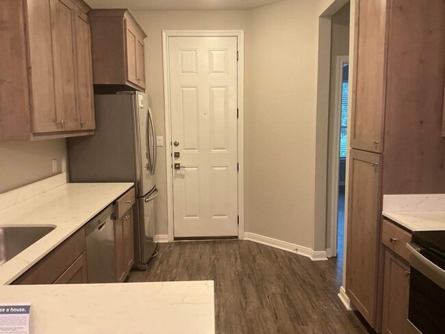 Photo - 179 Holly St