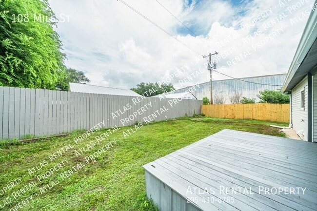 108 Mill St
