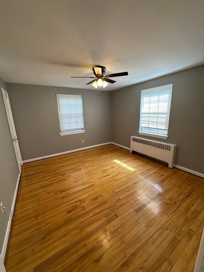 Photo - 209 W Parkway Ave Unit Apt B