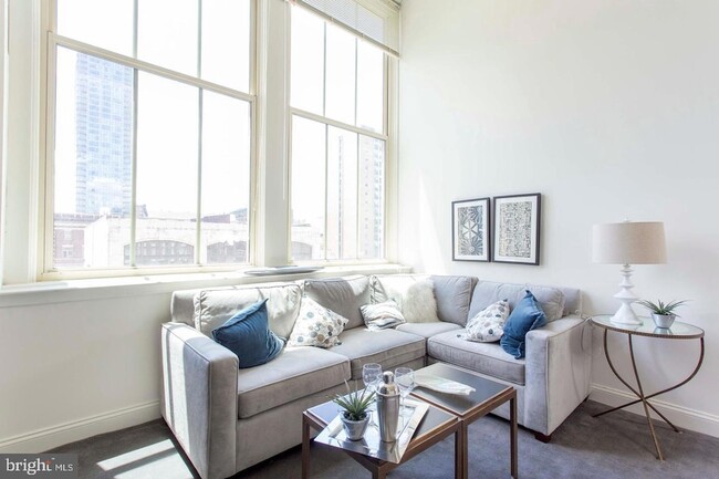 Photo - 2121-41-2141 Market St Unit 408