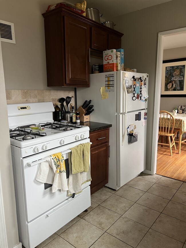 Photo - 131 Edgemont Rd