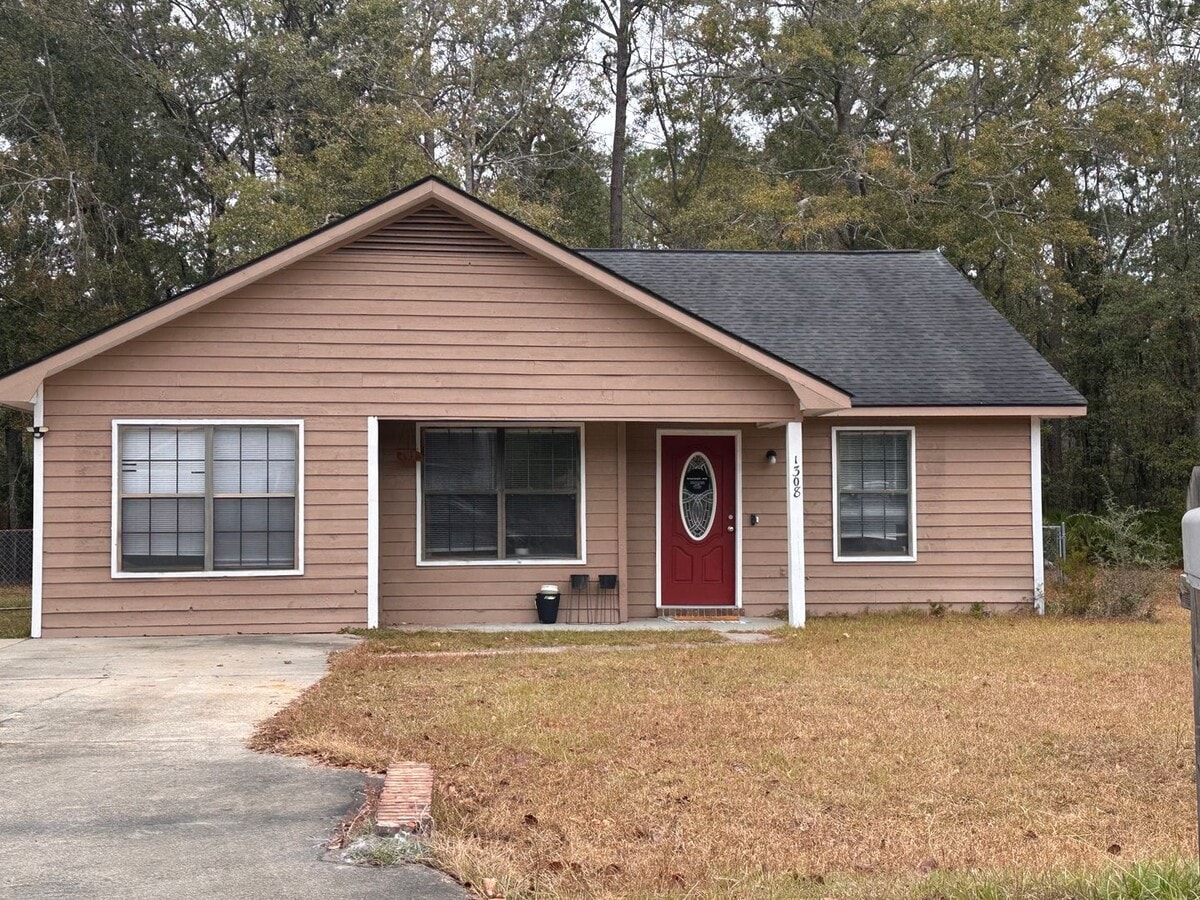 Photo - 1308 Forest Lake Dr