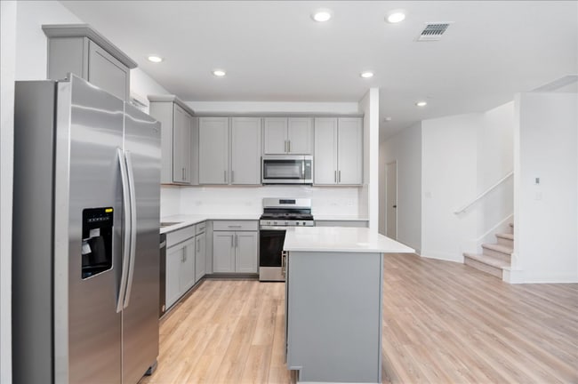 Photo - 1636 W Kerr Pass