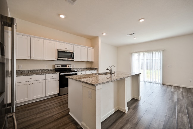 Photo - 13530 Kinsman Road