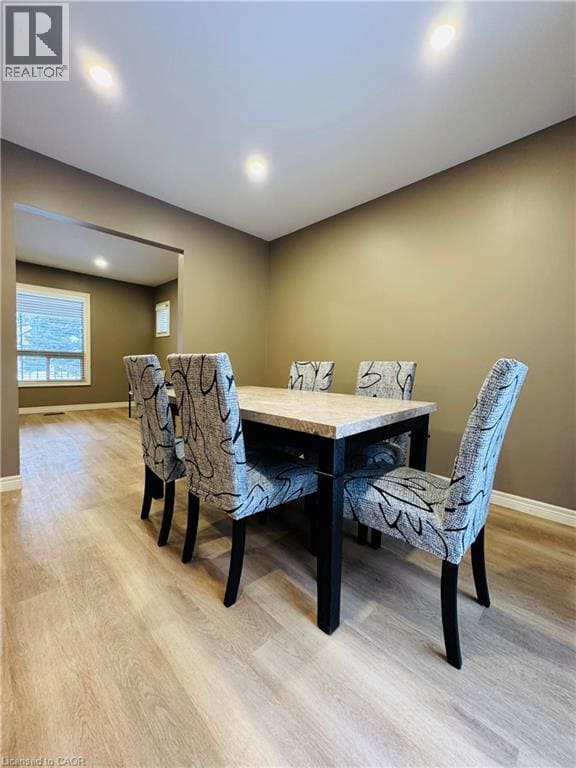 Photo - 4935 Willmott St