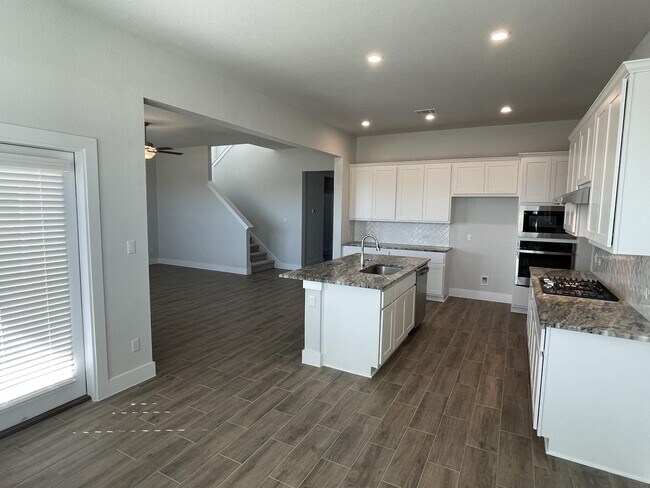 Photo - 151 Buckle Cove