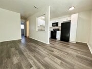 2BR, 1BA - DELUXE