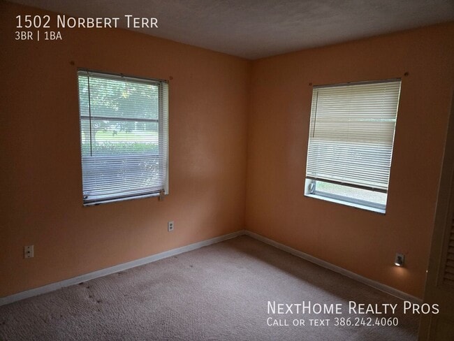 1502 Norbert Terrace
