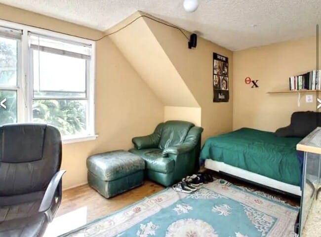 Photo - Spacious 5 Bed 2 Bath House near Cal Poly