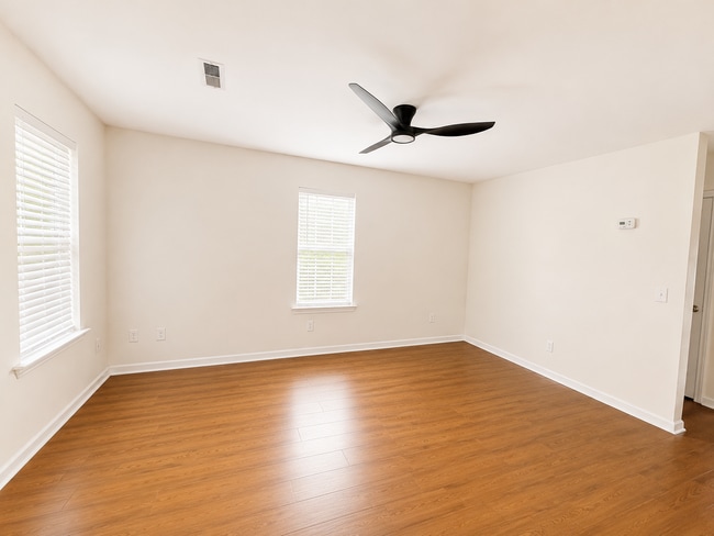 504 Lowndes Hill Rd