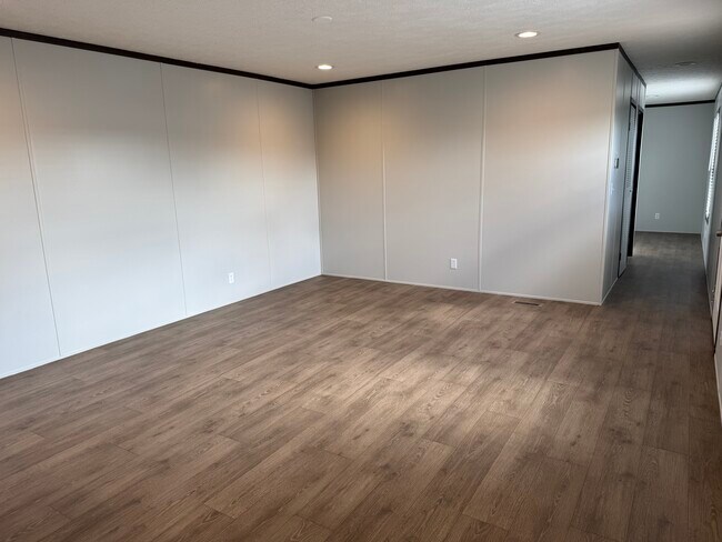 Photo - 122 Prairie Dr