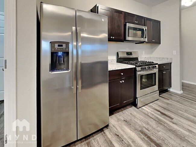 Photo - 1114 Flint Way