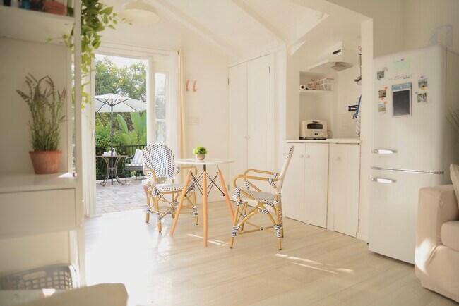 Vida interior/exterior - 13554 Rand Dr Unidad Guesthouse