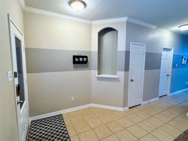 Photo - 2512 Ericanna Ln