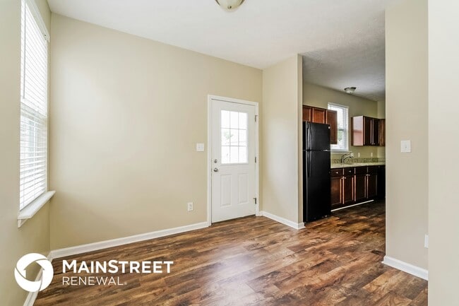 Photo - 2934 Wade St