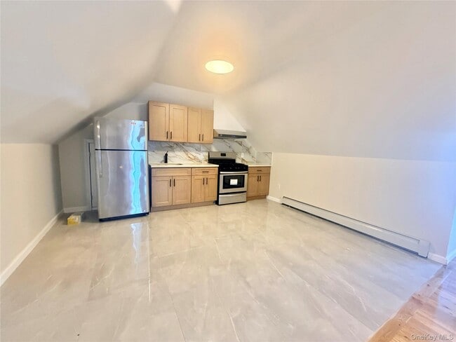 Photo - 61-41 173rd St Unit 3rd fl