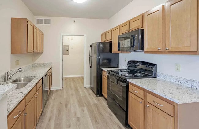 Charleston Pines Apartment Homes