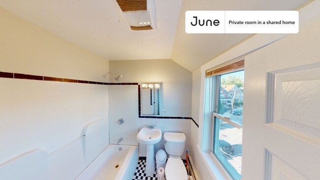 Photo - Room in Shared 5 bed/2 bath home Unidad A