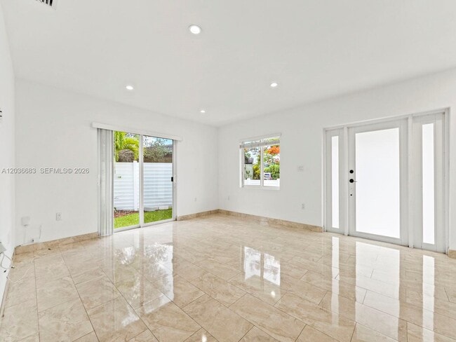 Photo - 19715 SW 99th Pl