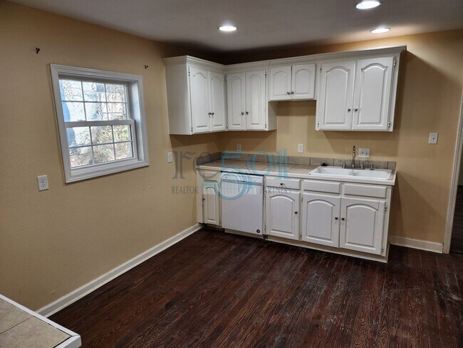 Photo - Great Family Home!  4BR 2 BA